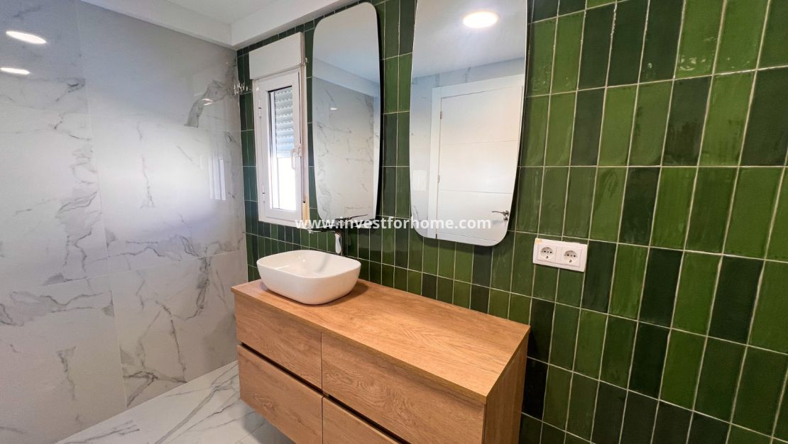Sale - Villa - Torrevieja - Los Balcones