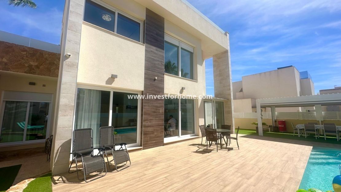 Sale - Villa - Torrevieja - Miramar - Torre Del Moro
