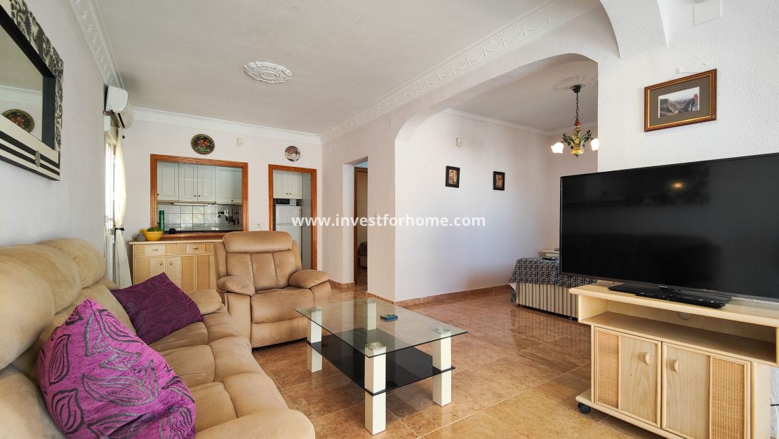 Sale - Villa - Torrevieja - Nueva Torrevieja - Aguas Nuevas