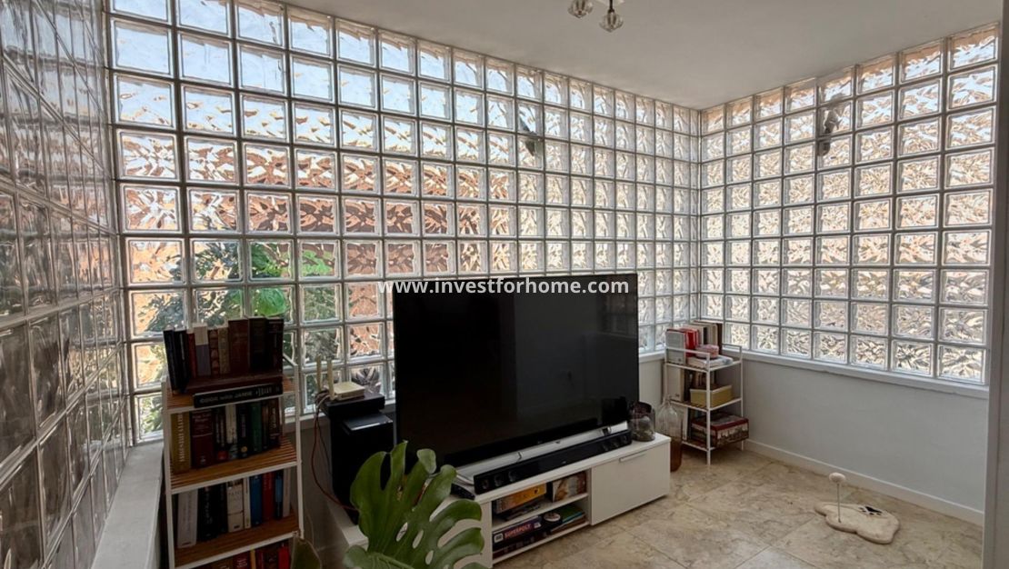 Sale - Villa - Torrevieja - Nueva Torrevieja - Aguas Nuevas