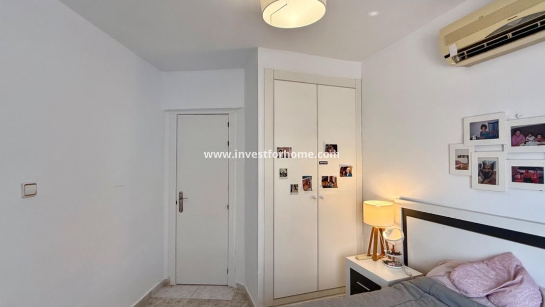 Sale - Villa - Torrevieja - Nueva Torrevieja - Aguas Nuevas