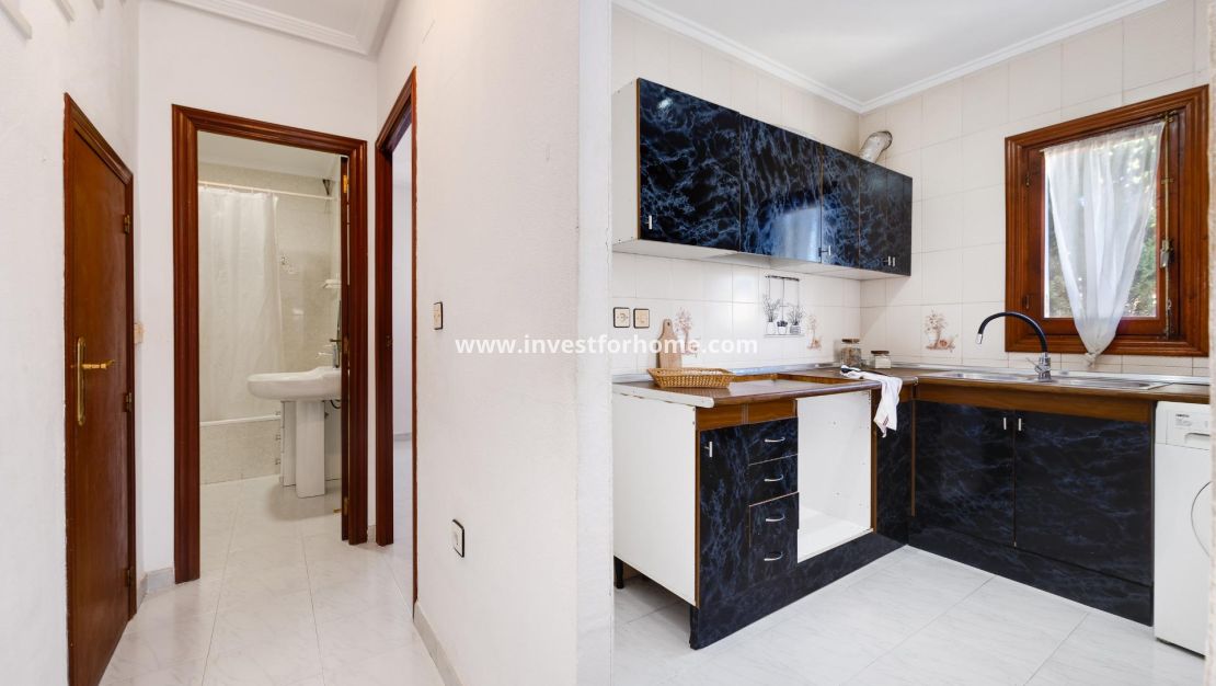 Sale - Villa - Torrevieja - Nueva Torrevieja - Aguas Nuevas