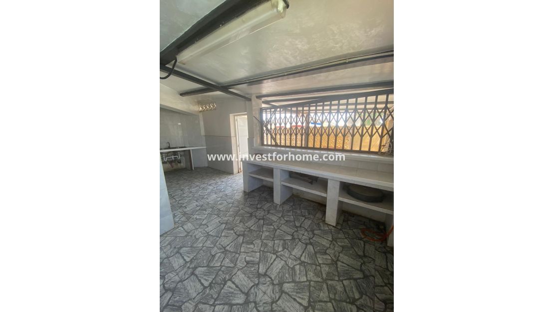 Sale - Villa - Torrevieja - Parque Acuático - Sector 25