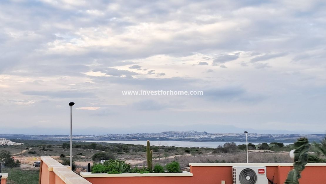 Sale - Villa - Torrevieja - Parque Acuático - Sector 25