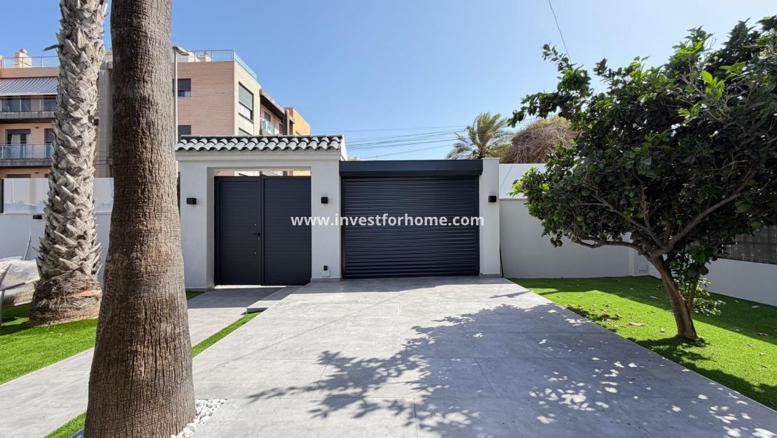 Sale - Villa - Torrevieja - Punta prima