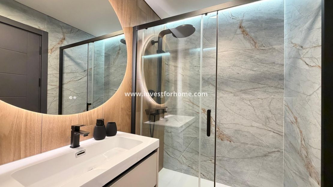 Sale - Villa - Torrevieja - Punta prima