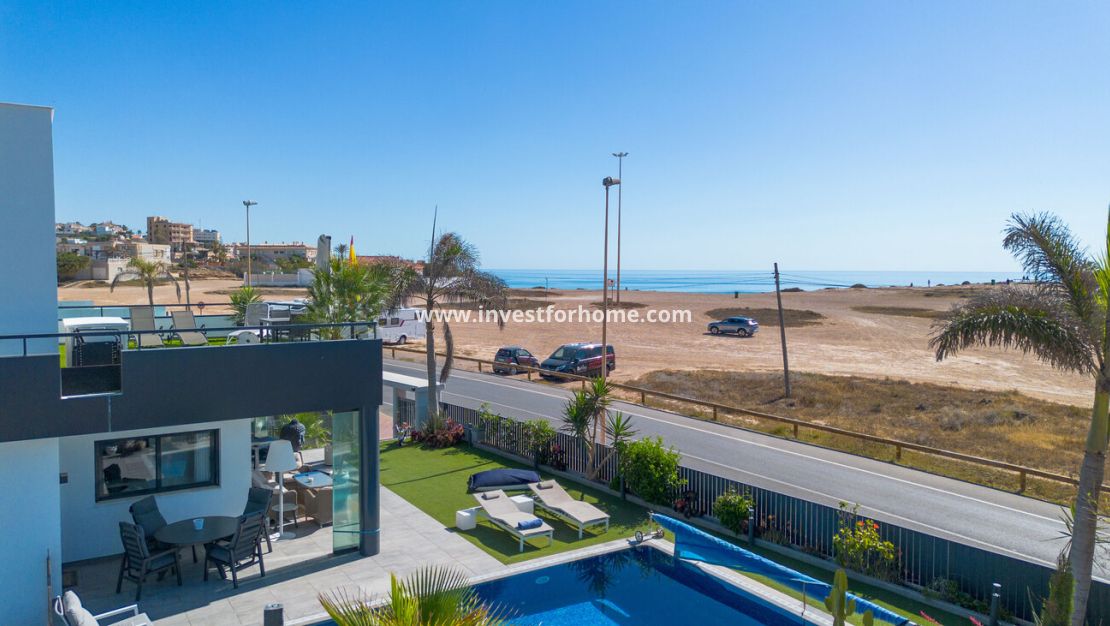 Sale - Villa - Torrevieja - Rosaleda