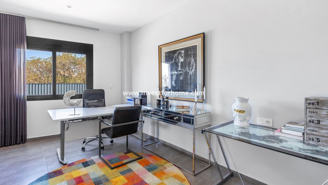 Sale - Villa - Torrevieja - Rosaleda