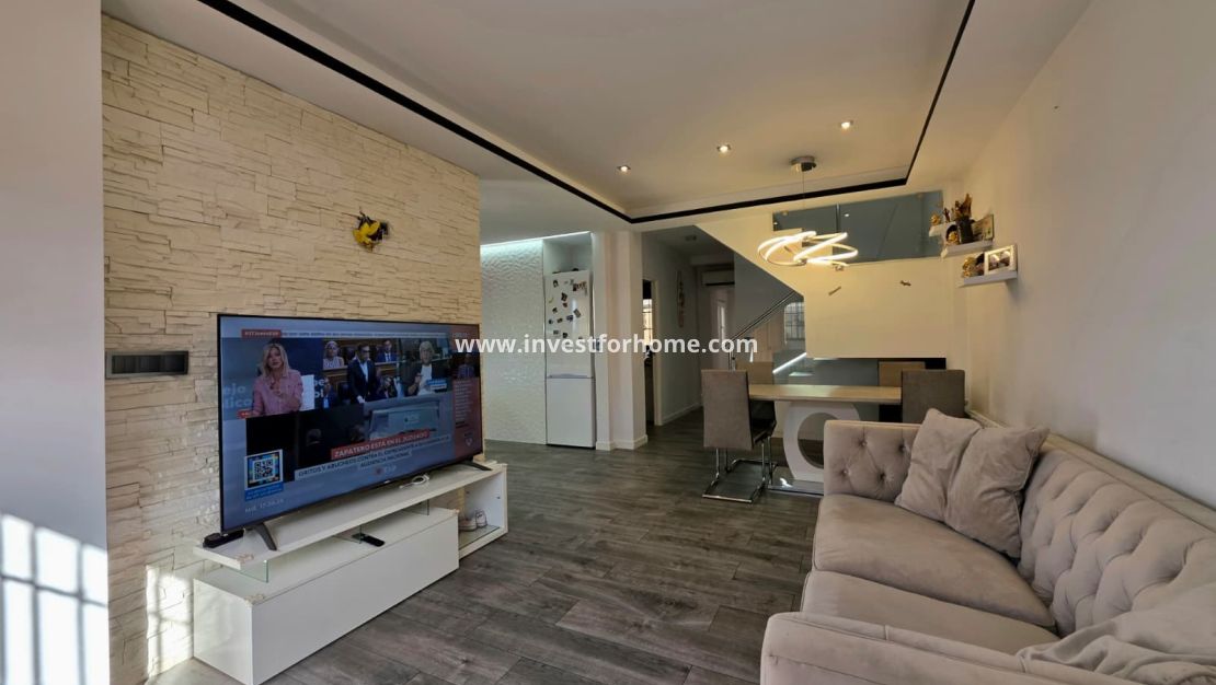Sale - Villa - Torrevieja - Sector 25