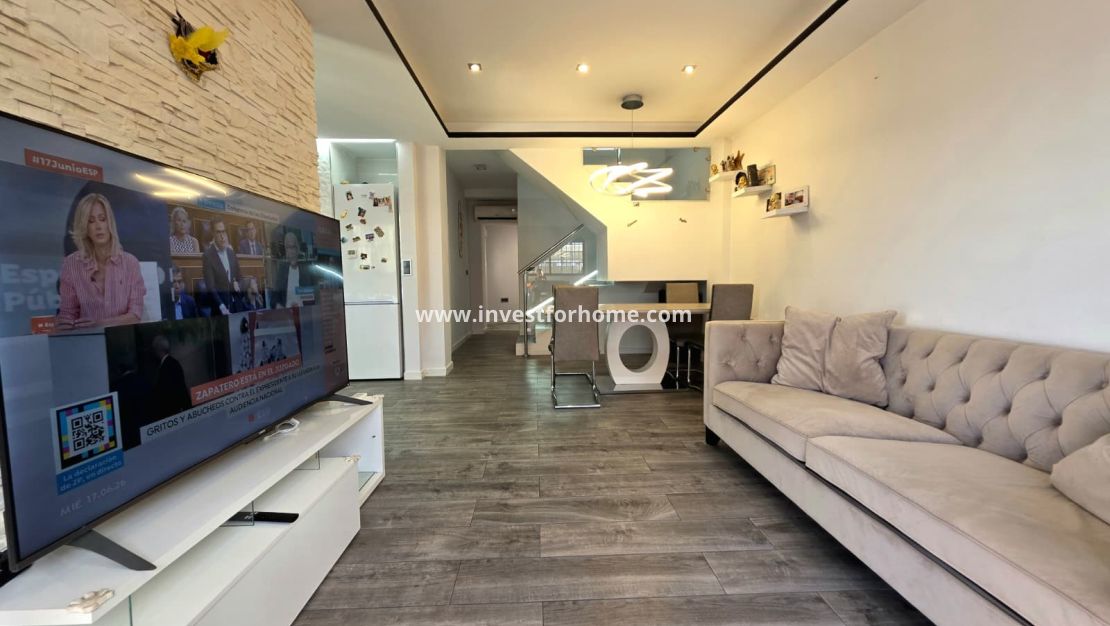Sale - Villa - Torrevieja - Sector 25