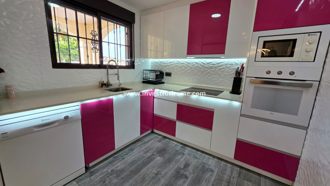 Sale - Villa - Torrevieja - Sector 25
