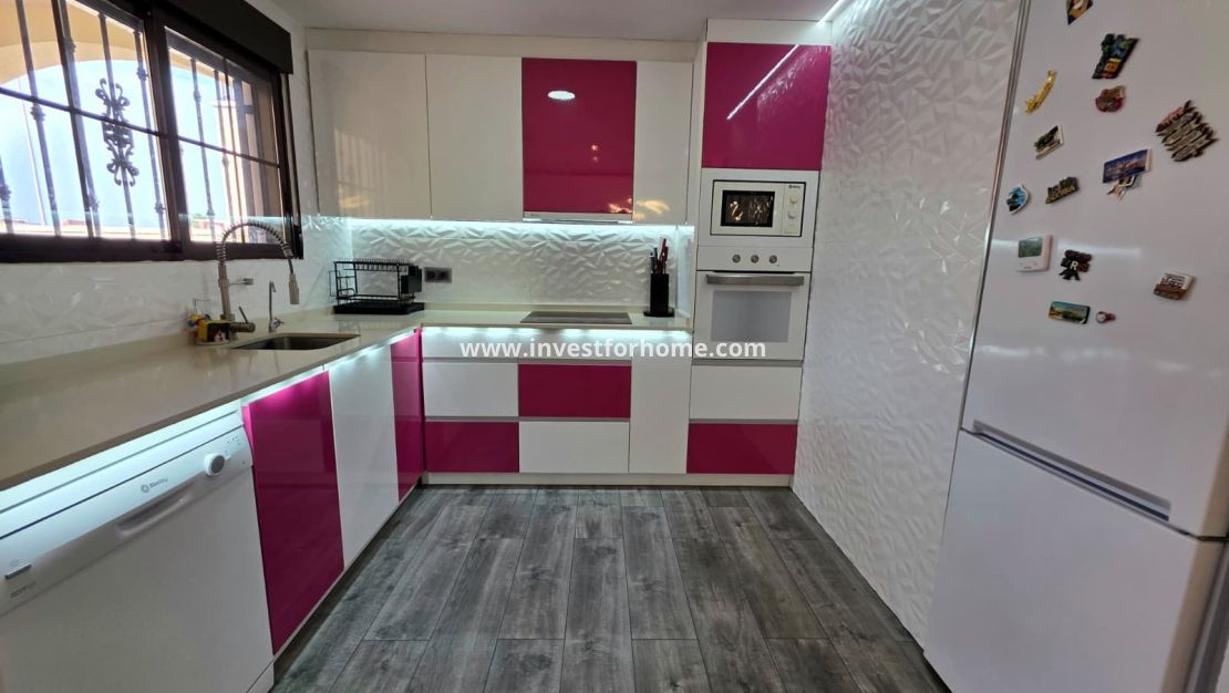 Sale - Villa - Torrevieja - Sector 25