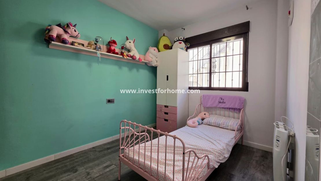Sale - Villa - Torrevieja - Sector 25