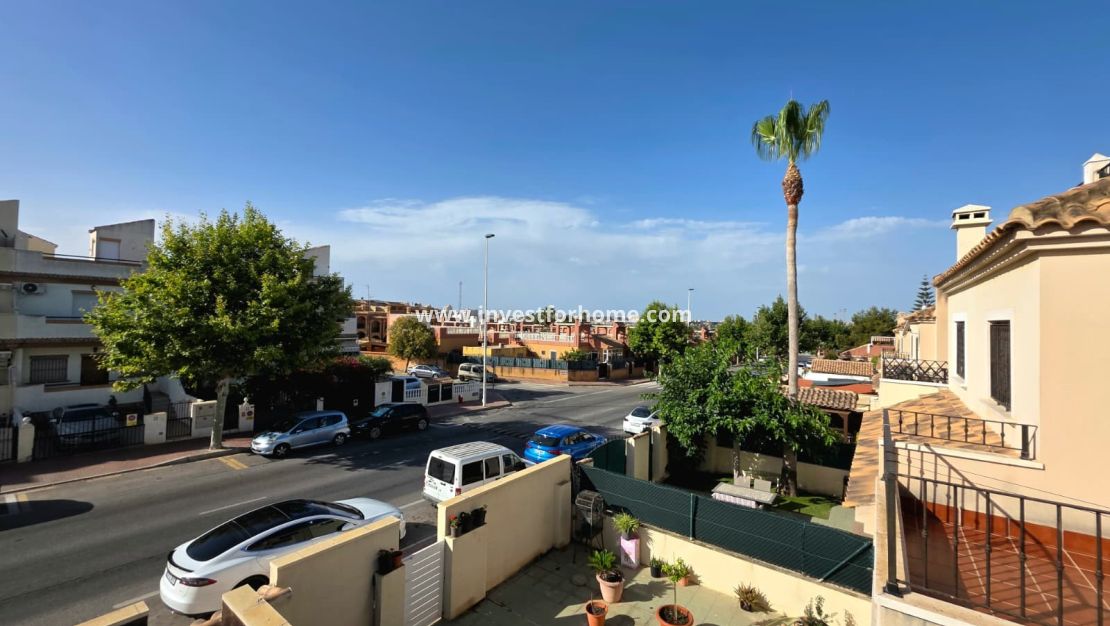 Sale - Villa - Torrevieja - Sector 25