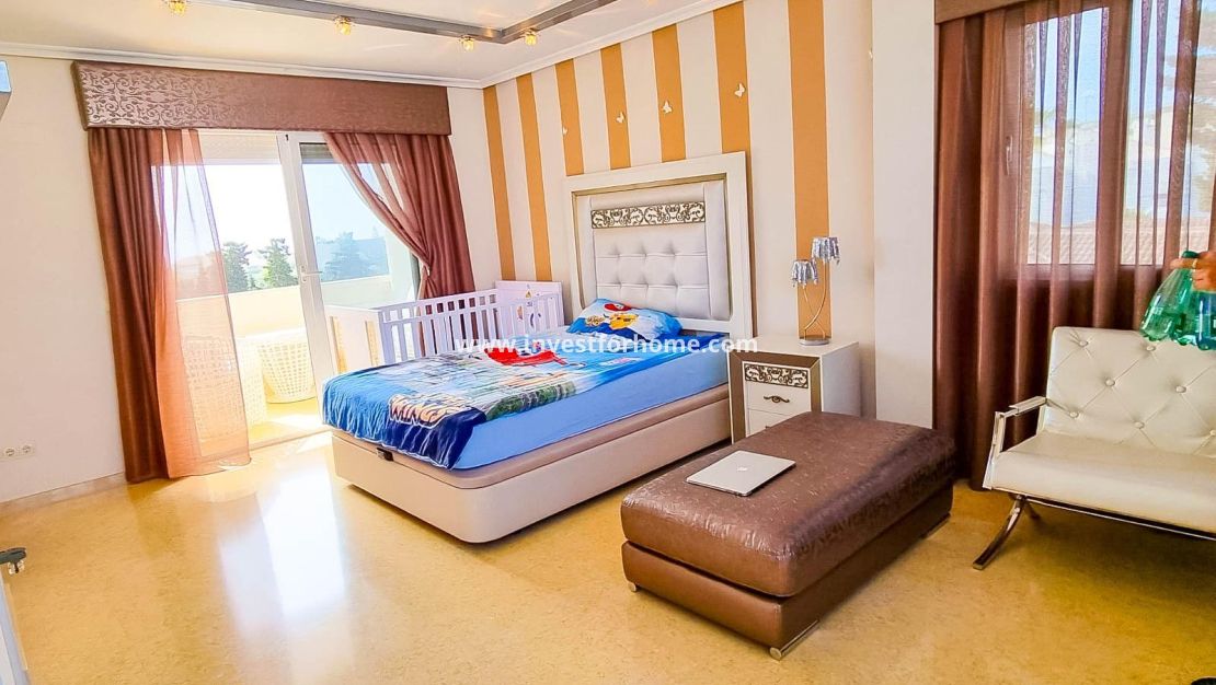 Sale - Villa - Torrevieja - Torrelamata - La Mata