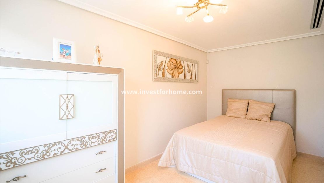 Sale - Villa - Torrevieja - Torrelamata - La Mata