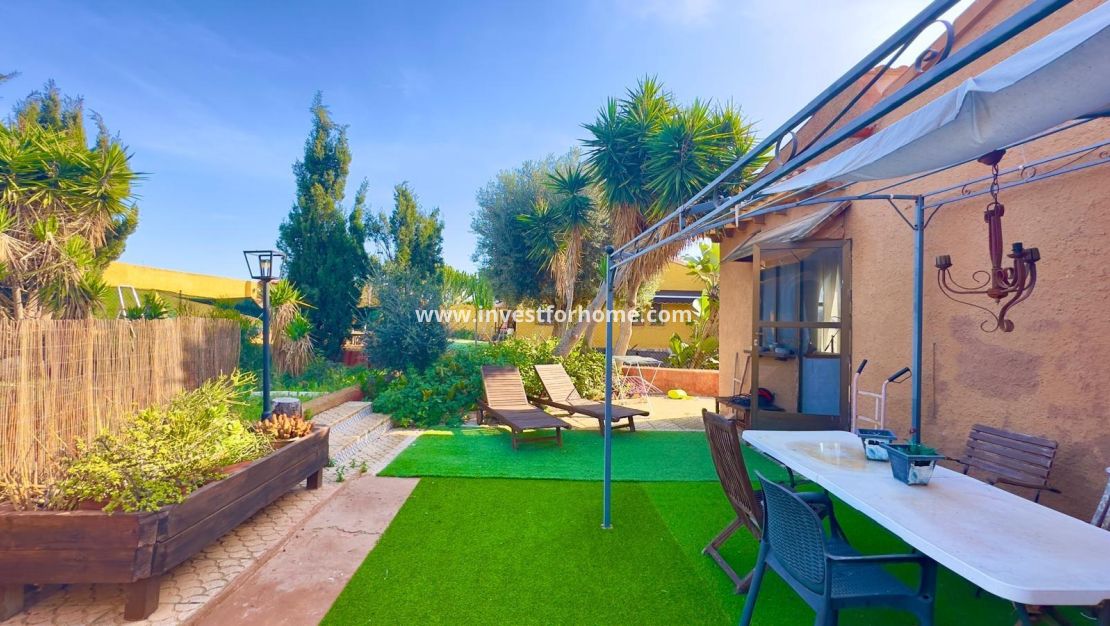 Sale - Villa - Torrevieja - Torrelamata - La Mata