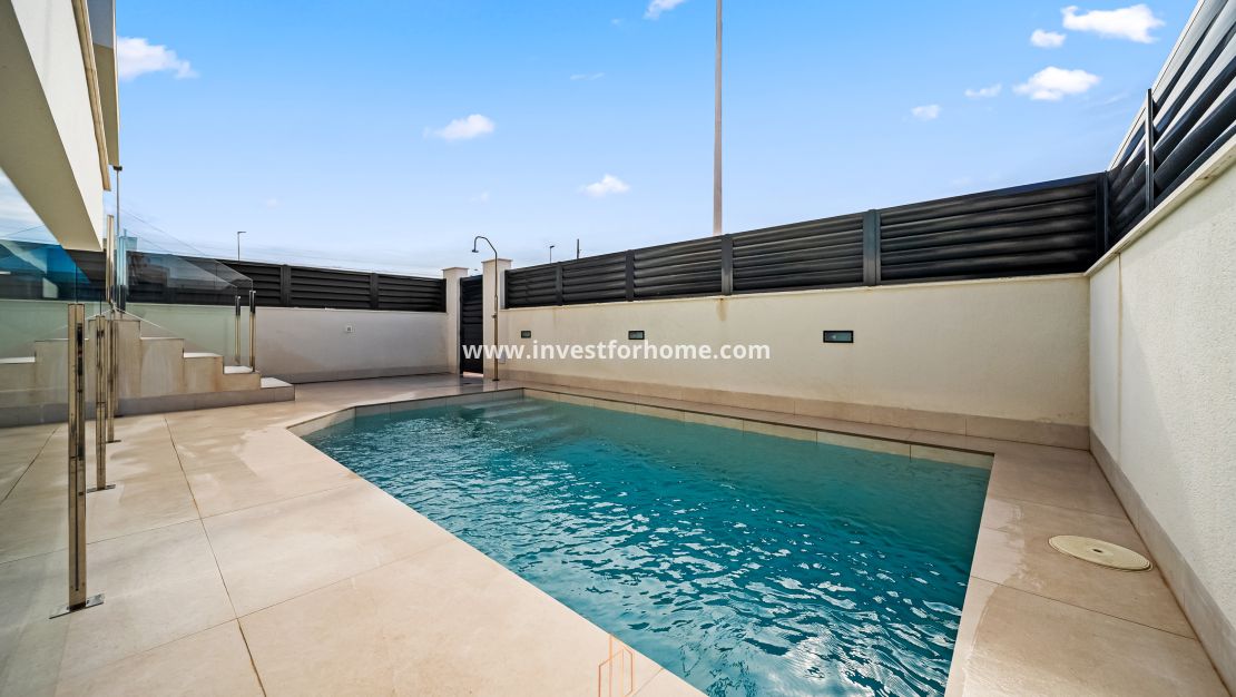 Sale - Villa - Torrevieja - Torrelamata - La Mata