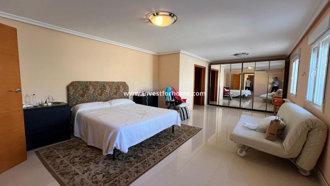 Sale - Villa - Torrevieja - Torreta Florida