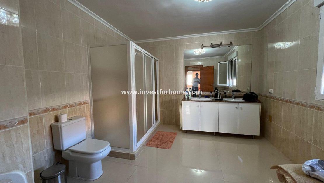 Sale - Villa - Torrevieja - Torreta Florida