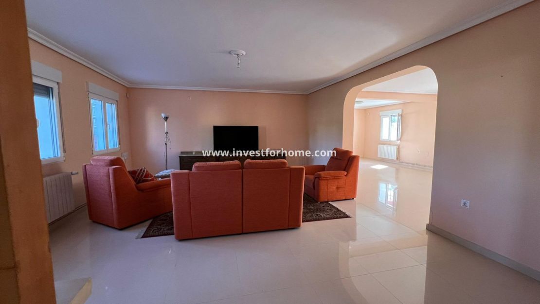 Sale - Villa - Torrevieja - Torreta Florida