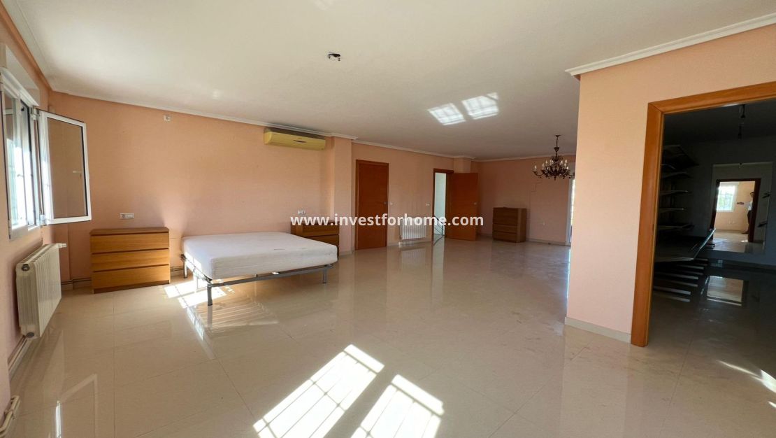 Sale - Villa - Torrevieja - Torreta Florida