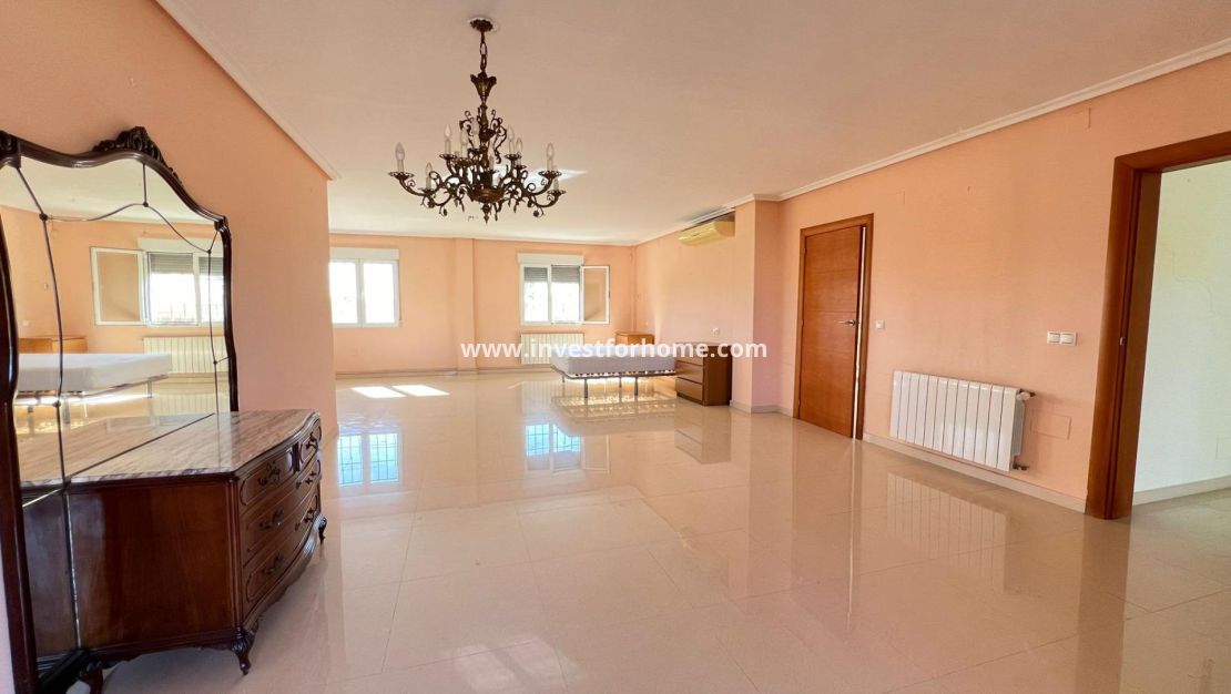 Sale - Villa - Torrevieja - Torreta Florida