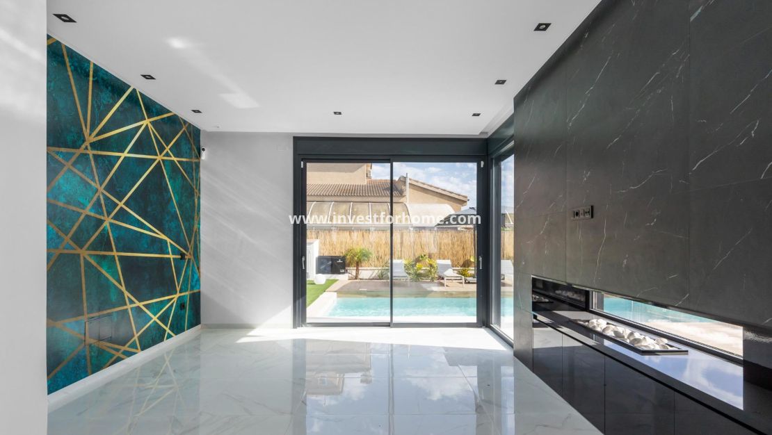 Sale - Villa - Torrevieja - Torreta Florida