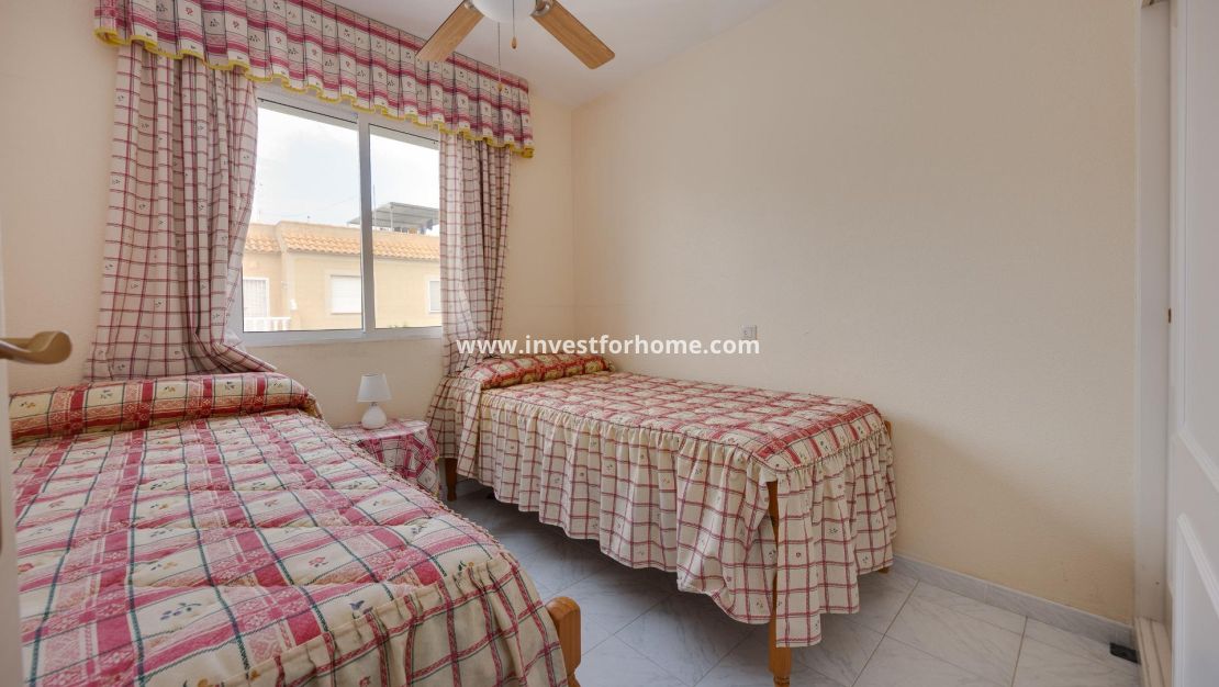 Sale - Villa - Torrevieja - Torreta Florida