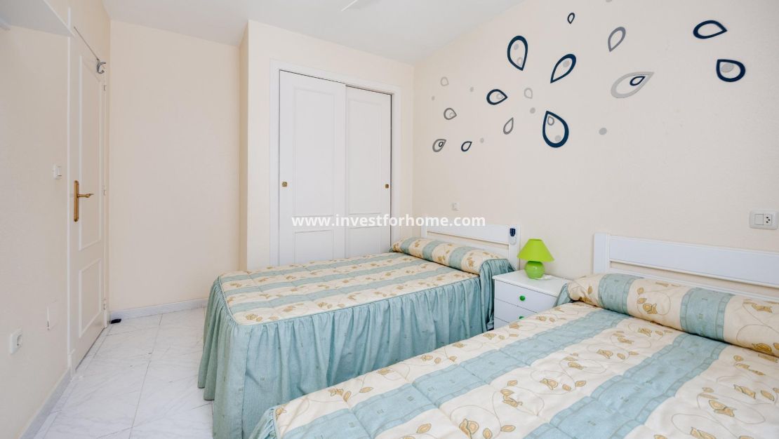 Sale - Villa - Torrevieja - Torreta Florida