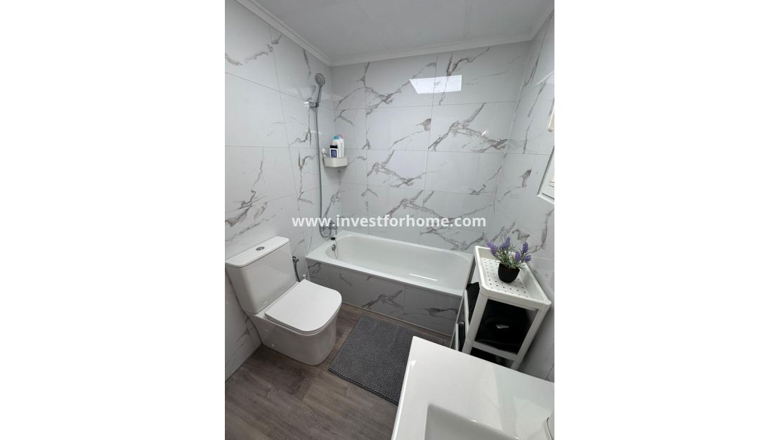 Vente - Appartement - Torrevieja - Centro - Muelle Pesquero