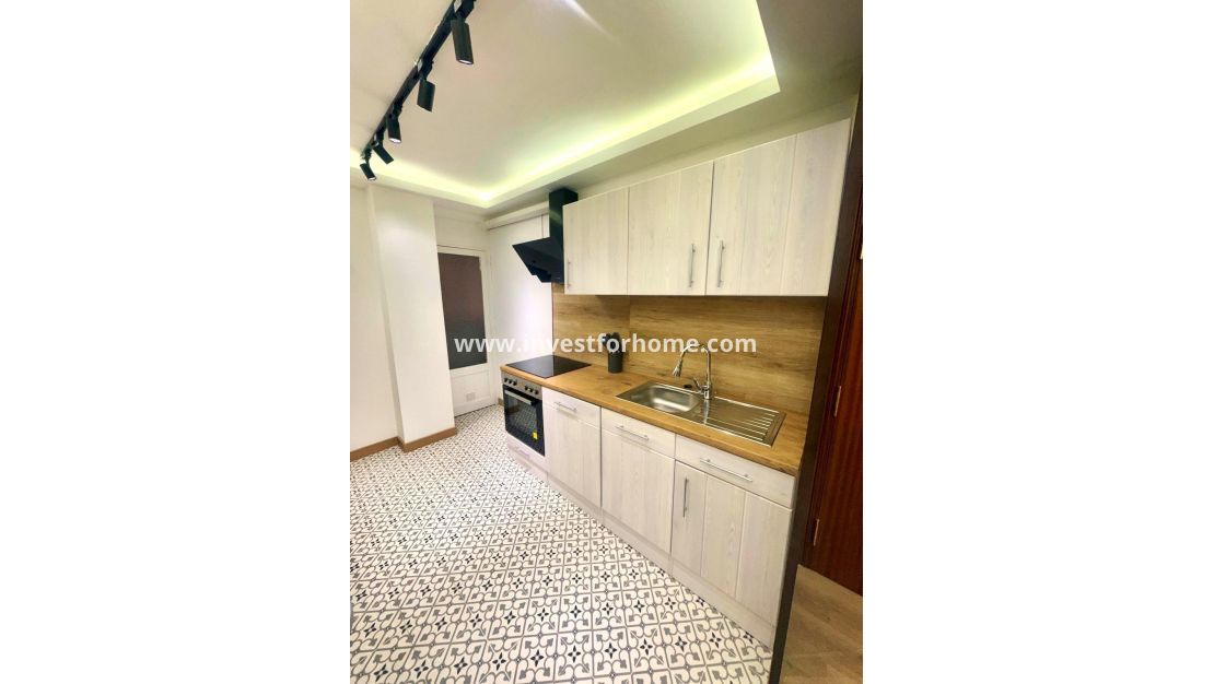 Vente - Appartement - Torrevieja - Centro - Muelle Pesquero
