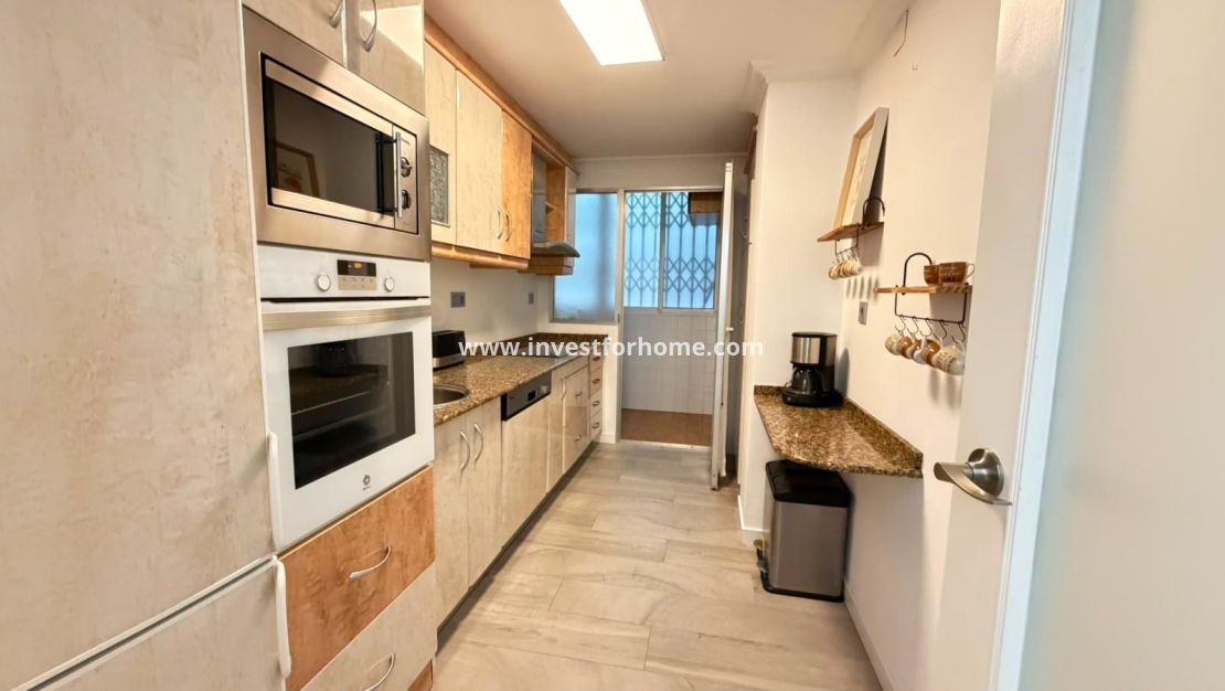 Vente - Appartement - Torrevieja - Centro - Muelle Pesquero