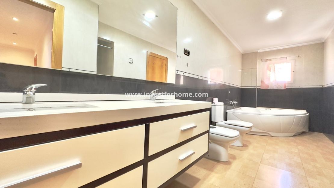 Vente - Appartement - Torrevieja - Centro