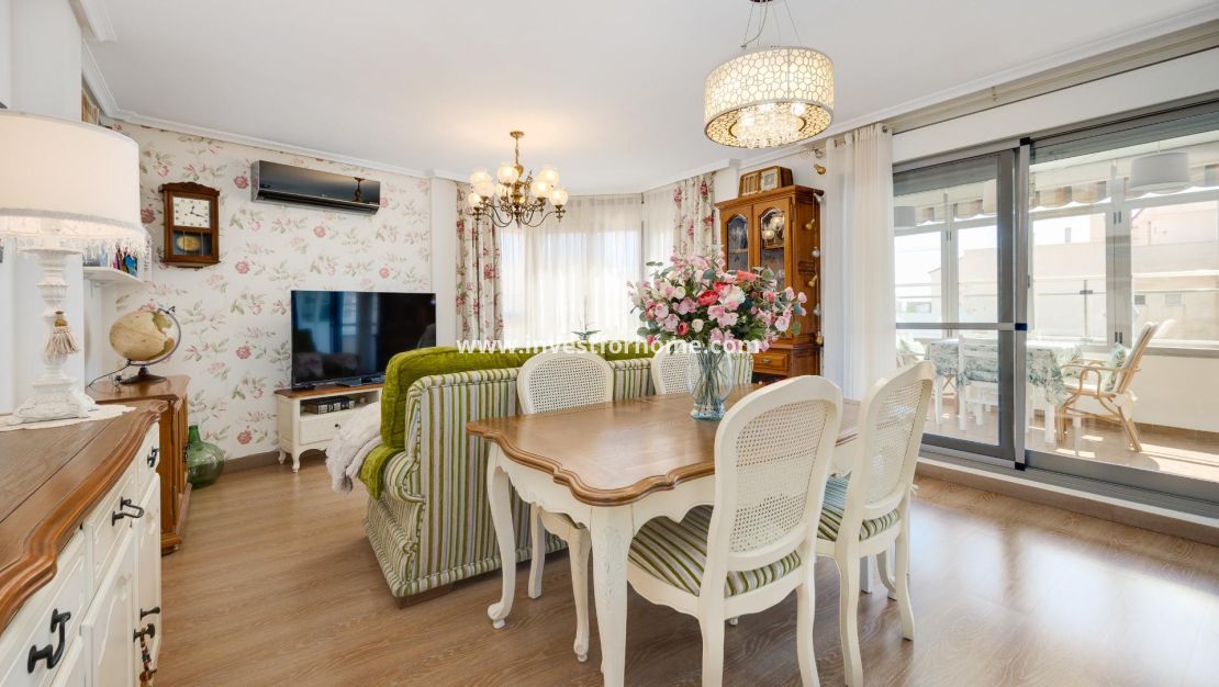 Vente - Appartement - Torrevieja - Centro