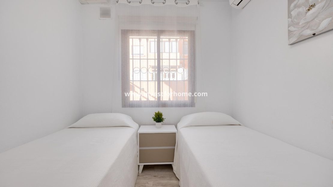 Vente - Bungalow - Torrevieja - aguas nuevas