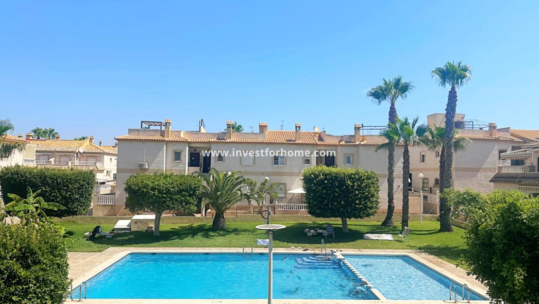 Vente - Bungalow - Torrevieja - Nueva Torrevieja - Aguas Nuevas