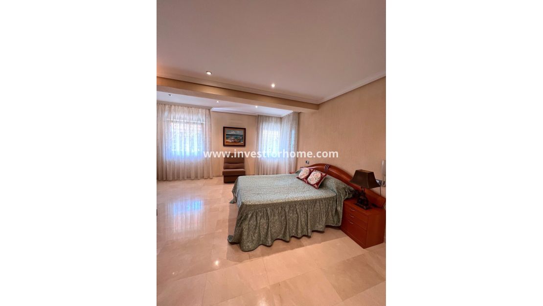 Vente - Maison - Torrevieja - Centro