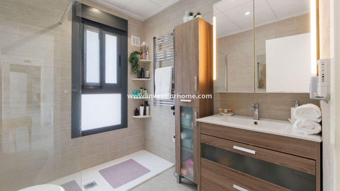 Vente - Villa - Daya Nueva - Costa Blanca