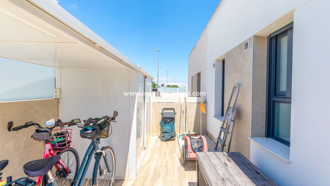 Vente - Villa - Daya Nueva - Costa Blanca