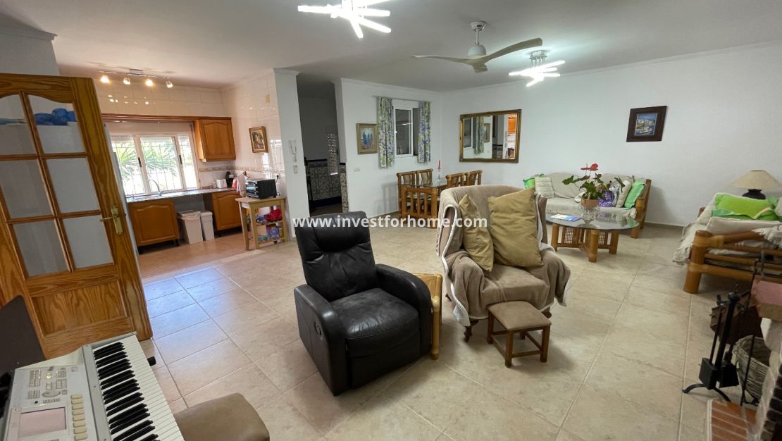Vente - Villa - Daya Nueva - Costa Blanca