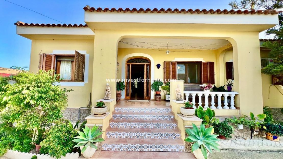 Vente - Villa - Daya vieja - Costa Blanca Sur