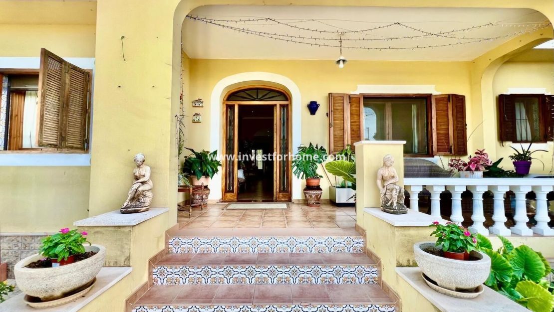 Vente - Villa - Daya vieja - Costa Blanca Sur