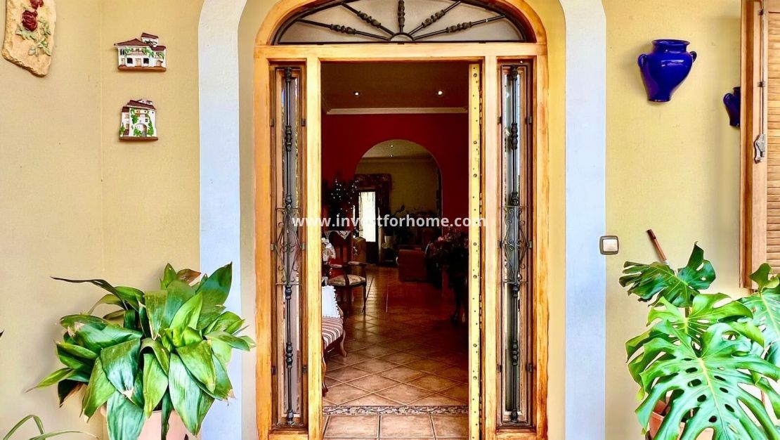 Vente - Villa - Daya vieja - Costa Blanca Sur