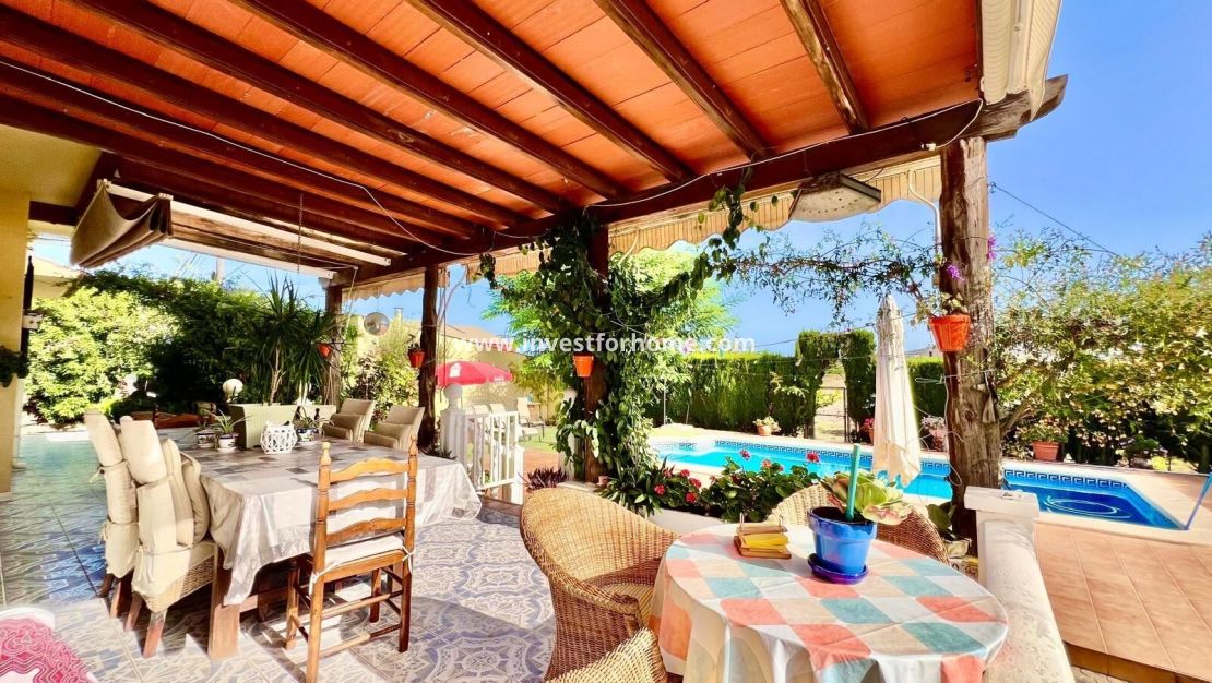 Vente - Villa - Daya vieja - Costa Blanca Sur