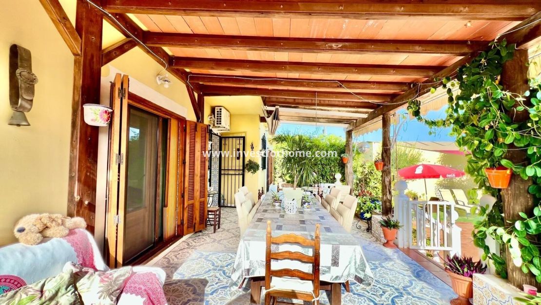 Vente - Villa - Daya vieja - Costa Blanca Sur
