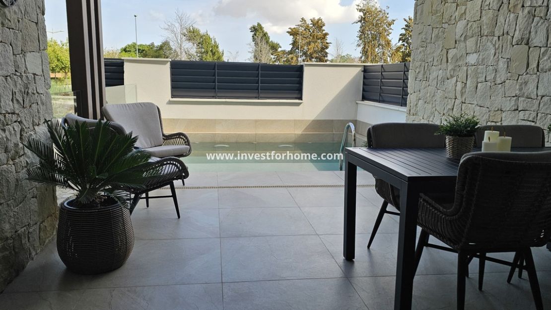 Vente - Villa - Dolores - Sector 4