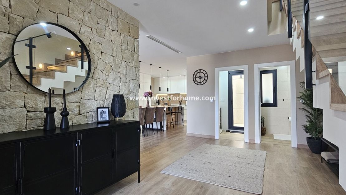 Vente - Villa - Dolores - Sector 4