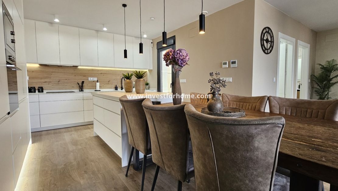 Vente - Villa - Dolores - Sector 4