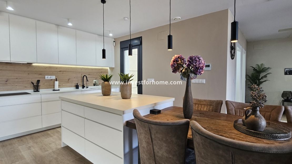 Vente - Villa - Dolores - Sector 4